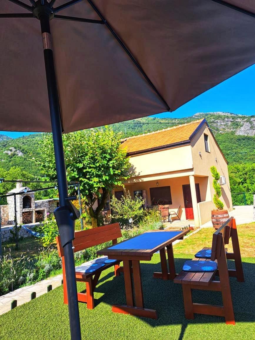 Aria Apartment Cetinje Exterior photo